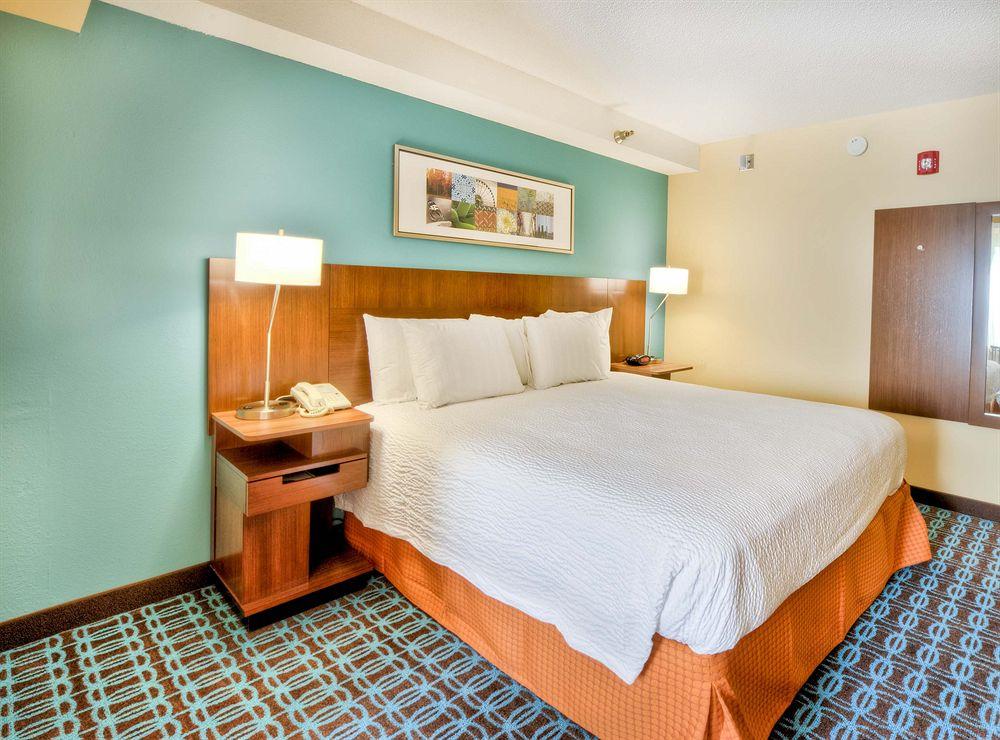 Fairfield Inn & Suites Raleigh Crabtree Valley Eksteriør billede